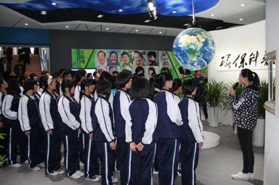145.jpg